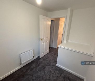 3 bedroom semi-detached house to rent - Photo 6