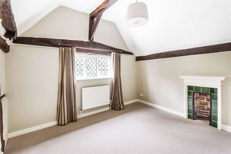 Charming Farmhouse in delightful rural setting with a wealth of character and outside space - Photo 5