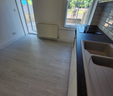2 Bed Flat, The Avenue, SO17 - Photo 6