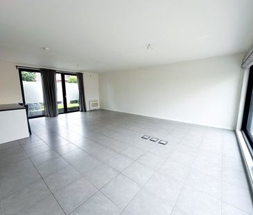 Ruim gelijkvloers appartement met 1 slpk en een bew.. opp. van 106 m2 op een uitstekende ligging te Schilde - Photo 1