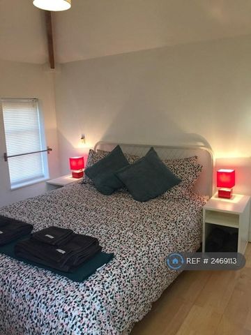 3 bedroom semi-detached house to rent - Photo 4