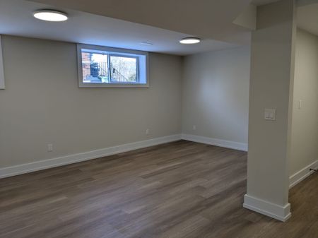 For Lease - 313 Ranee Avenue Unit# Basement, Toronto, Ontario - Photo 4