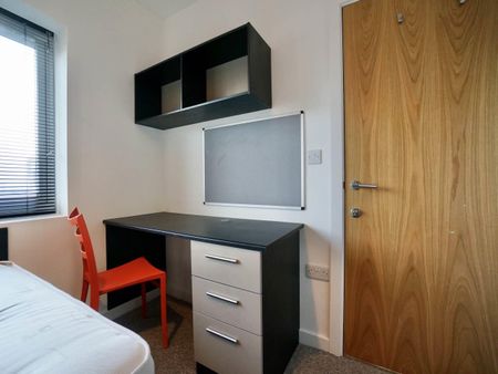 10 Well Street - Photo 4