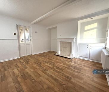 2 bedroom terraced house to rent - Photo 1