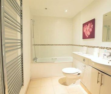 Mosaic Apartment, High Street, Slough, SL1 - Photo 3