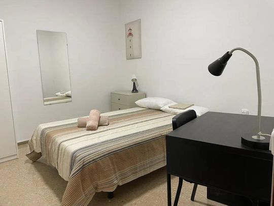 Gran Via de les Corts Catalanes, Barcelona, Catalonia 08015 - Photo 1