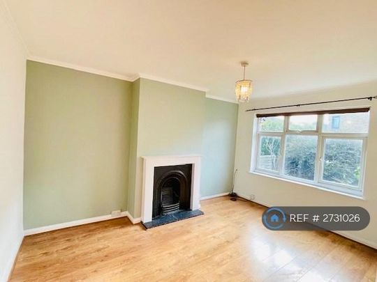 2 bedroom maisonette to rent - Photo 1