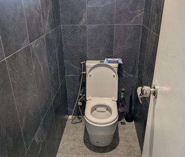 Maddington - Photo 4