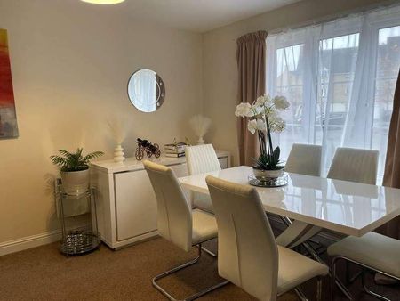 Madley Brooke Lane, Witney, OX28 - Photo 3