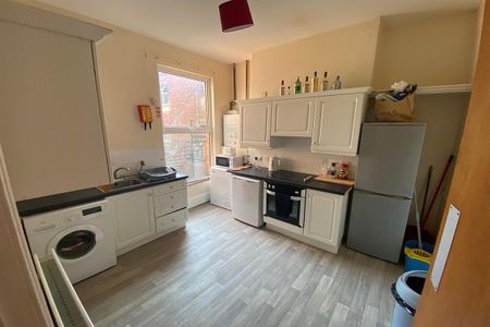 Apt 1, 13 Malone Avenue, Belfast BT9 6EN - Photo 3