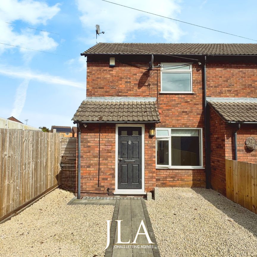 2 bed terraced house to rent in Welham Walk, Leicester, LE4 - Photo 1