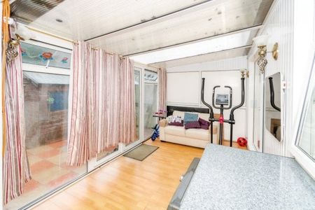 93, Matheson Road, Southampton - Photo 2