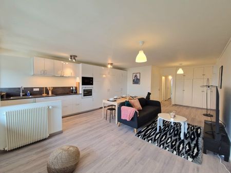 Location Appartement 1 pièce 96m² TOURS 37000 - Photo 2