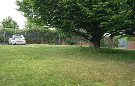 Sycamore Close, Heavitree - Spacious And Well Presented Ground Floor Flat, EX1 - Photo 4