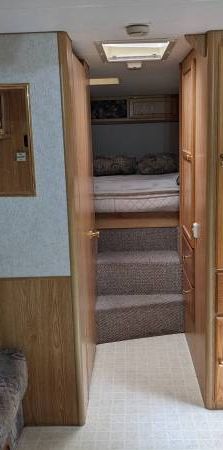 RV Fifth Wheel - Photo 1