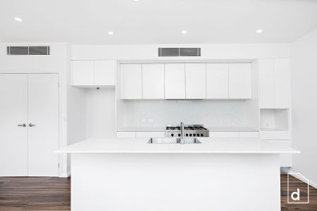 Stylish Townhouse In Fantastic Location - Photo 4