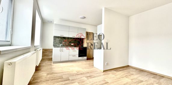 Pronájem bytu 1+kk a garsoniéry 31 m² - Photo 2
