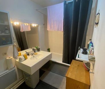 Location Appartement 2 pièces 48m² PESSAC 33600 - Photo 2