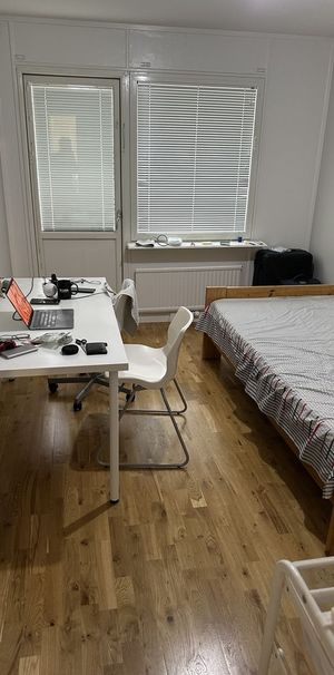 Hidinge Backe, Spånga - Photo 1