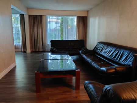 For Lease - 9 Lisburn Crescent Unit# upper, Toronto, Ontario - Photo 2