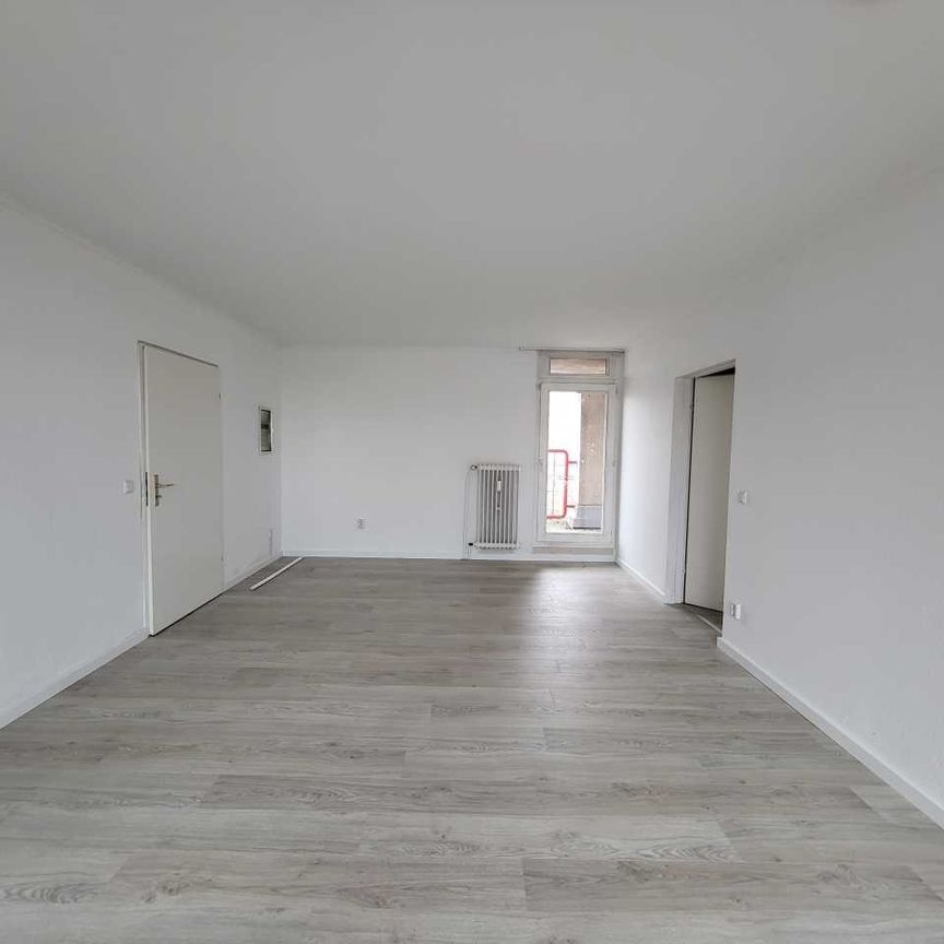 Tolle 3-ZImmer-Wohnung mit 2 Bädern & Balkon! WBS erforderlich! - Photo 1