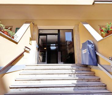 Large room in Via Bellini - Photo 1