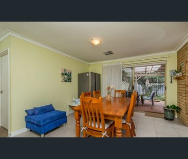 Living at its finest! - Photo 2