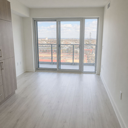 For Lease - 1010 Sandy Beach Road Unit# 1004, Pickering, Ontario - Photo 3