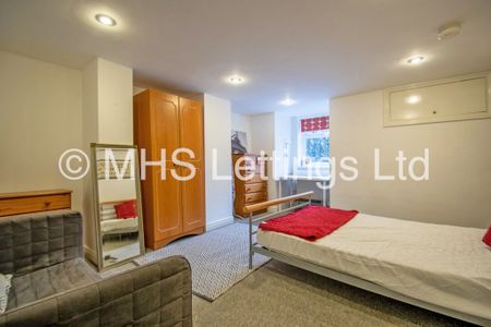 3 Bedroom Mid Terraced House for rent in Lumley Road - Photo 4