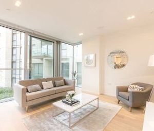 1 Bedrooms Flat to rent in Lillie Square, Earls Court SW6 | £ 575 - Photo 1