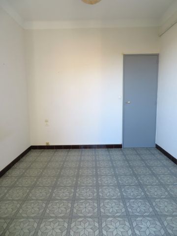 T2, 34m², 45 Av Jean Jaurès Nîmes 470€ H.C - Photo 5