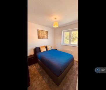 3 bedroom semi-detached house to rent - Photo 4