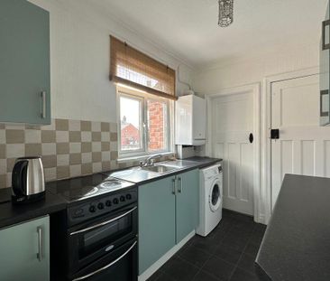 3 bed upper flat to rent in NE31 - Photo 2