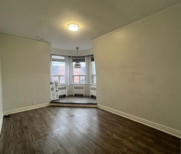 For Lease - 1528 Queen Street Unit# 1, Toronto, Ontario - Photo 3