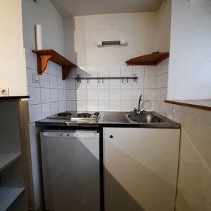 Location Appartement 1 pièce 18m² - Photo 2