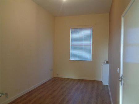 1 Bedroom for Rent - Photo 2