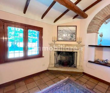Villa unifamiliare, ottimo stato, 198 m², Bassano Romano - Photo 2