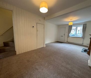 2 bedroom terraced house to rent - Photo 2