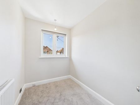 3 bedroom terraced house to rent - Photo 5