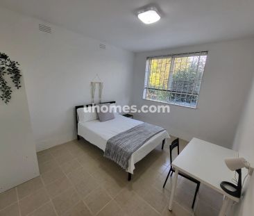 Room 7 #196 - Photo 2