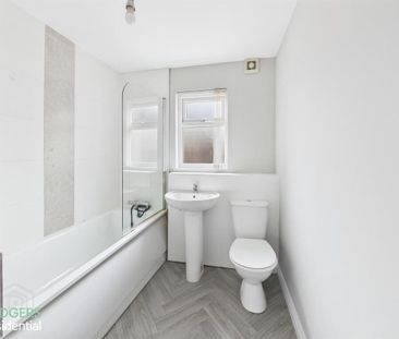 9a Dungoyne Park, Dundonald, Castlereagh, Belfast, BT16 2PL - Photo 5