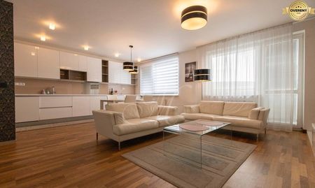 METROPOLITAN │Priestranný 3i byt s 2 balkónmi a parkovaním, Dom Rustik - Fotografia 2