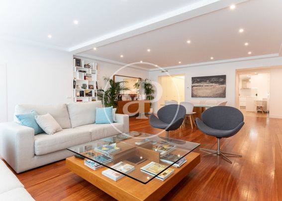 Flat for rent in Poeta Joan Maragall. - Photo 1