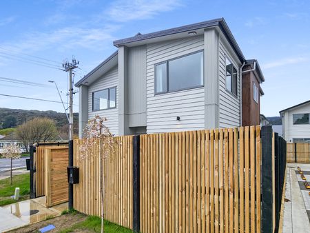 New in Wainui - Photo 5