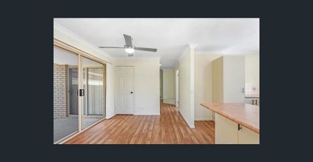 Modern Comfort Meets Contemporary Style - Photo 2