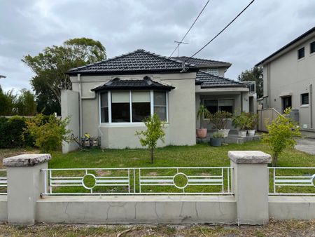 Beachside Home - Photo 3