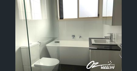 Luxurious Villa - Photo 3