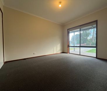 Peaceful 3-Bedroom Unit - Photo 3