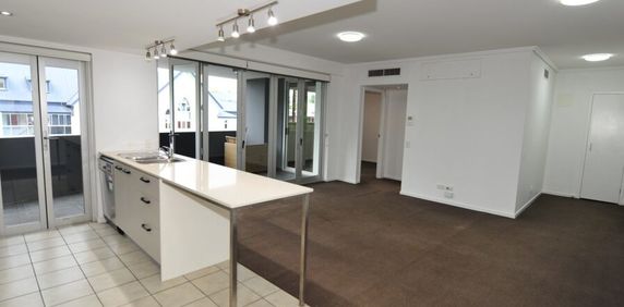 Convenient Living: Modern Apartment for Rent in Fortitude Valley - Photo 2