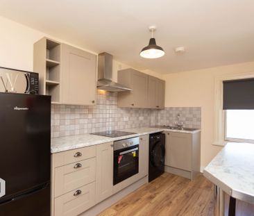 129 Colne Road, Burnley - Photo 3